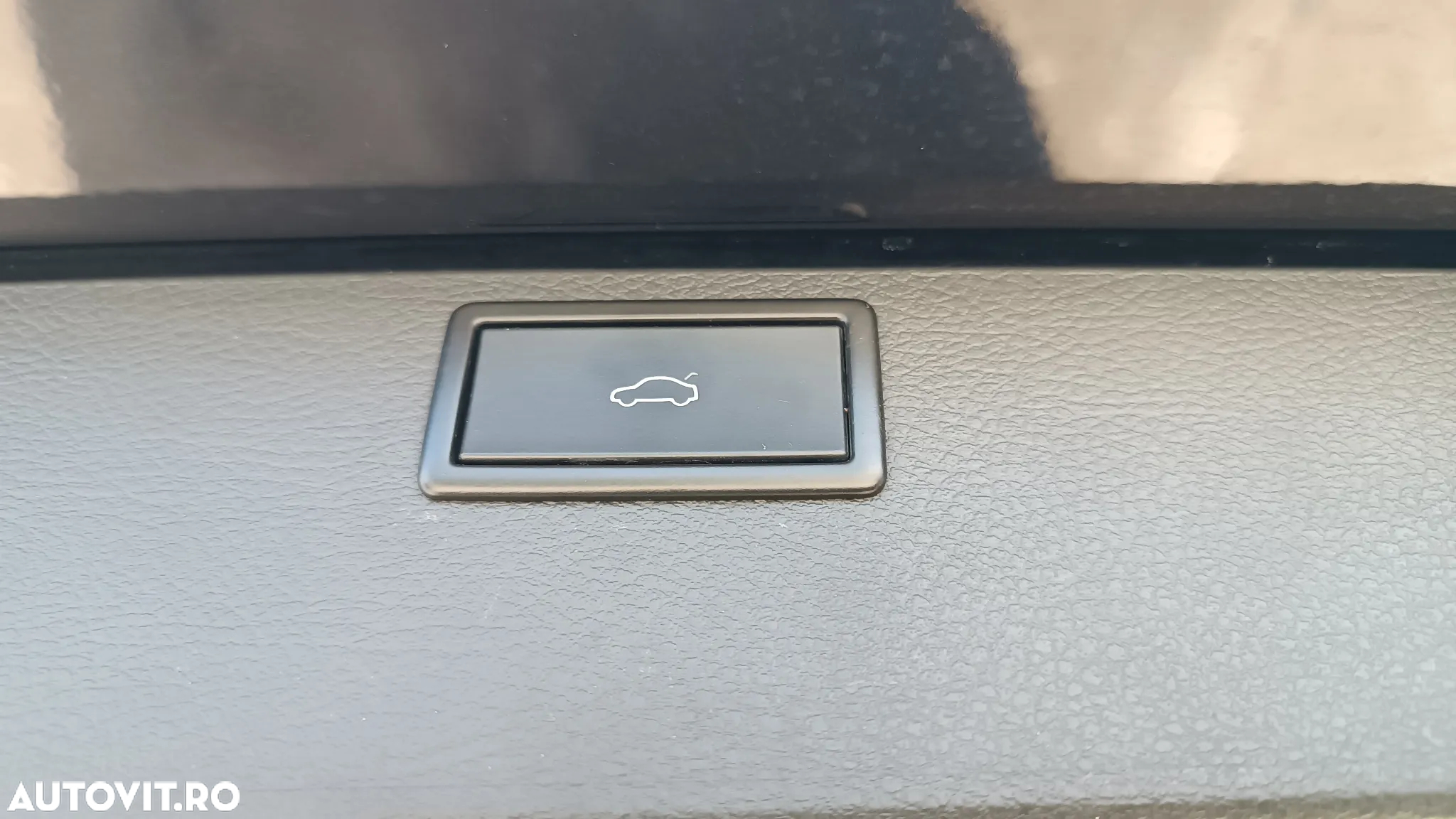 Volkswagen Multivan - 8