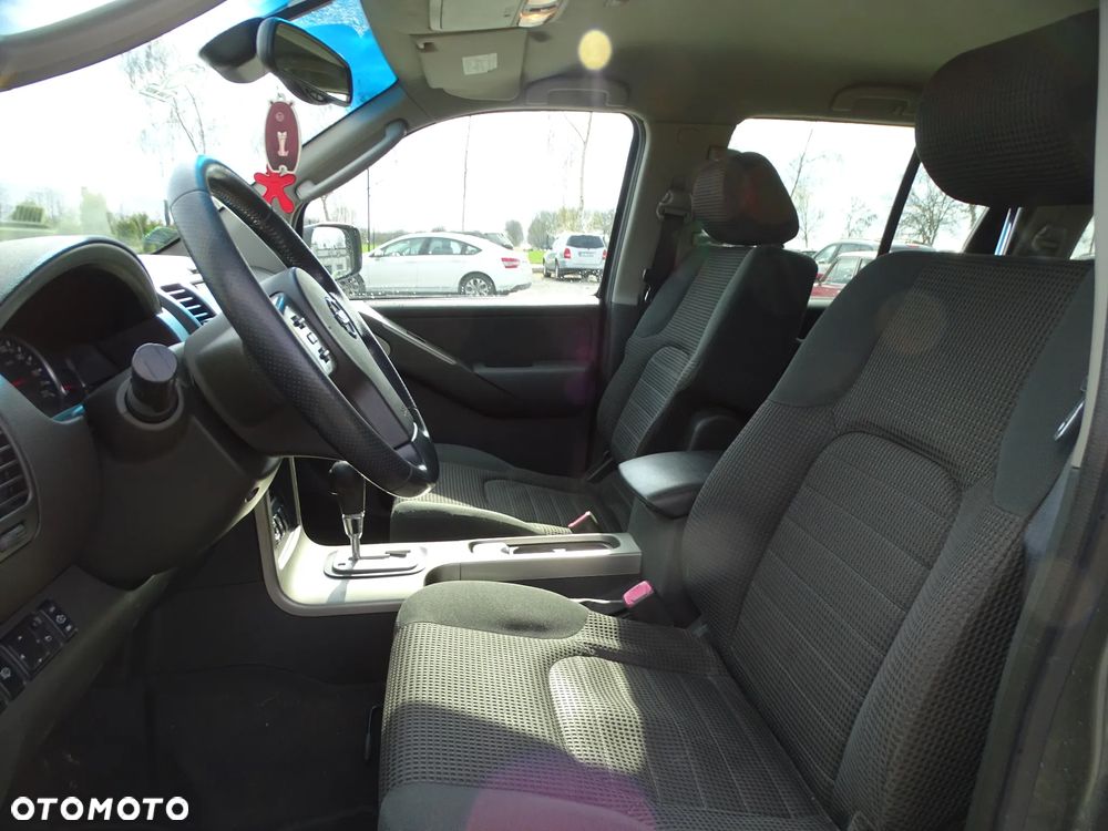Nissan Pathfinder 2.5 DCi Elegance + - 20