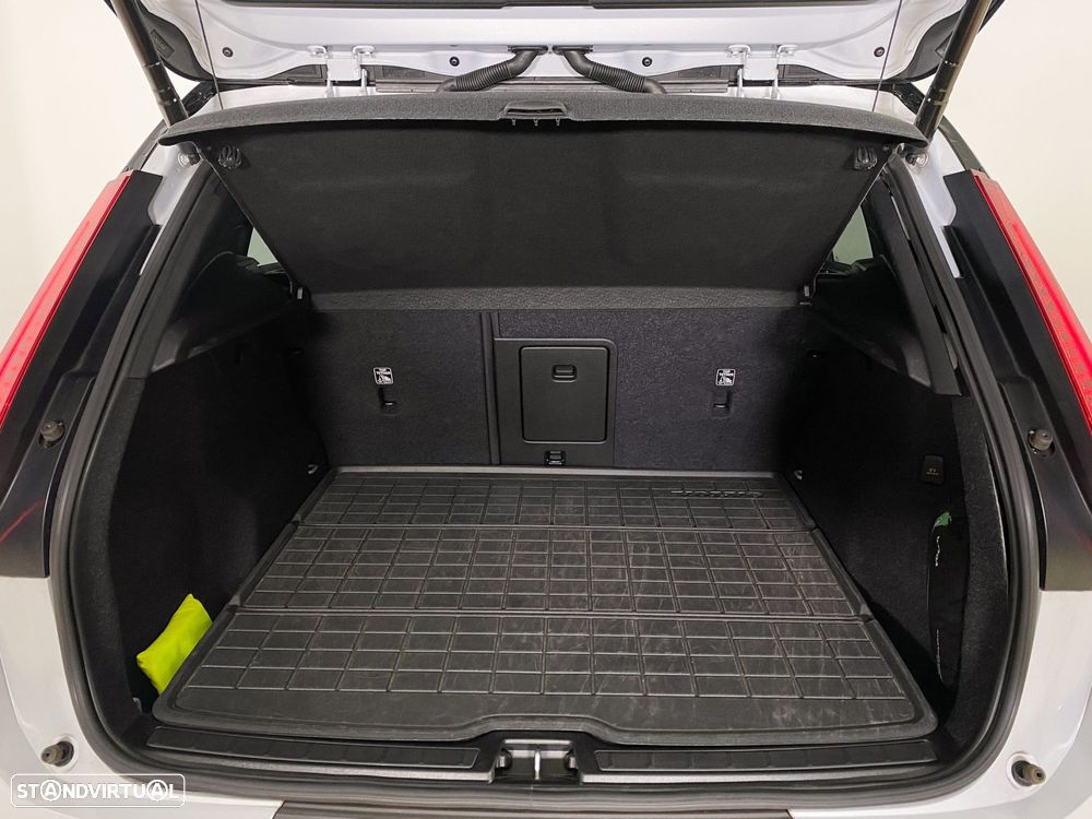 Volvo XC 40 1.5 T3 R-Design Geartronic - 8