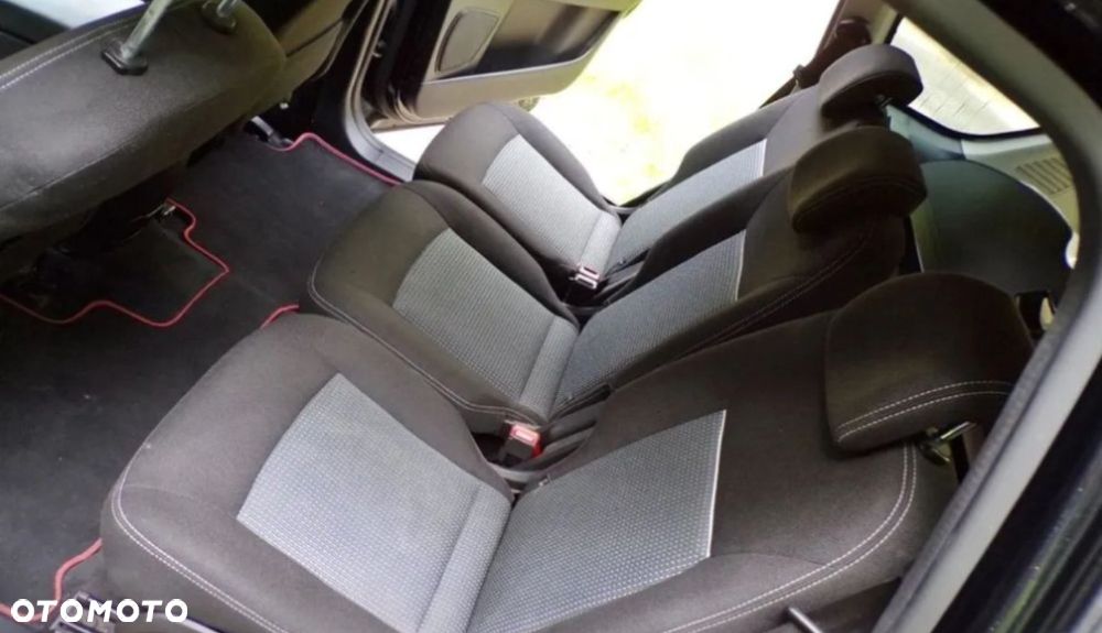 Ford S-Max 2.0 TDCi DPF Trend - 11