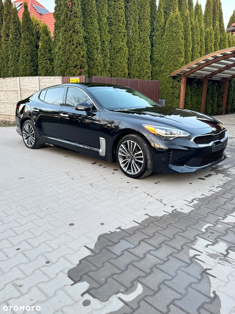 Kia Stinger - 18