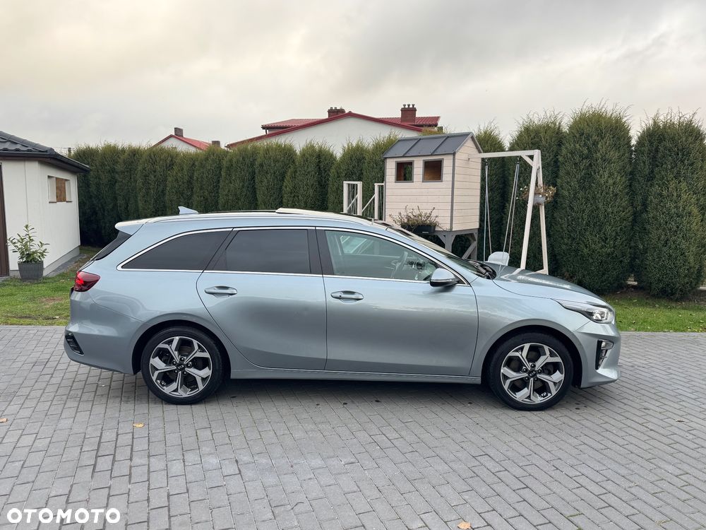 Kia Ceed 1.4 T-GDI DCT OPF Platinum Edition - 14
