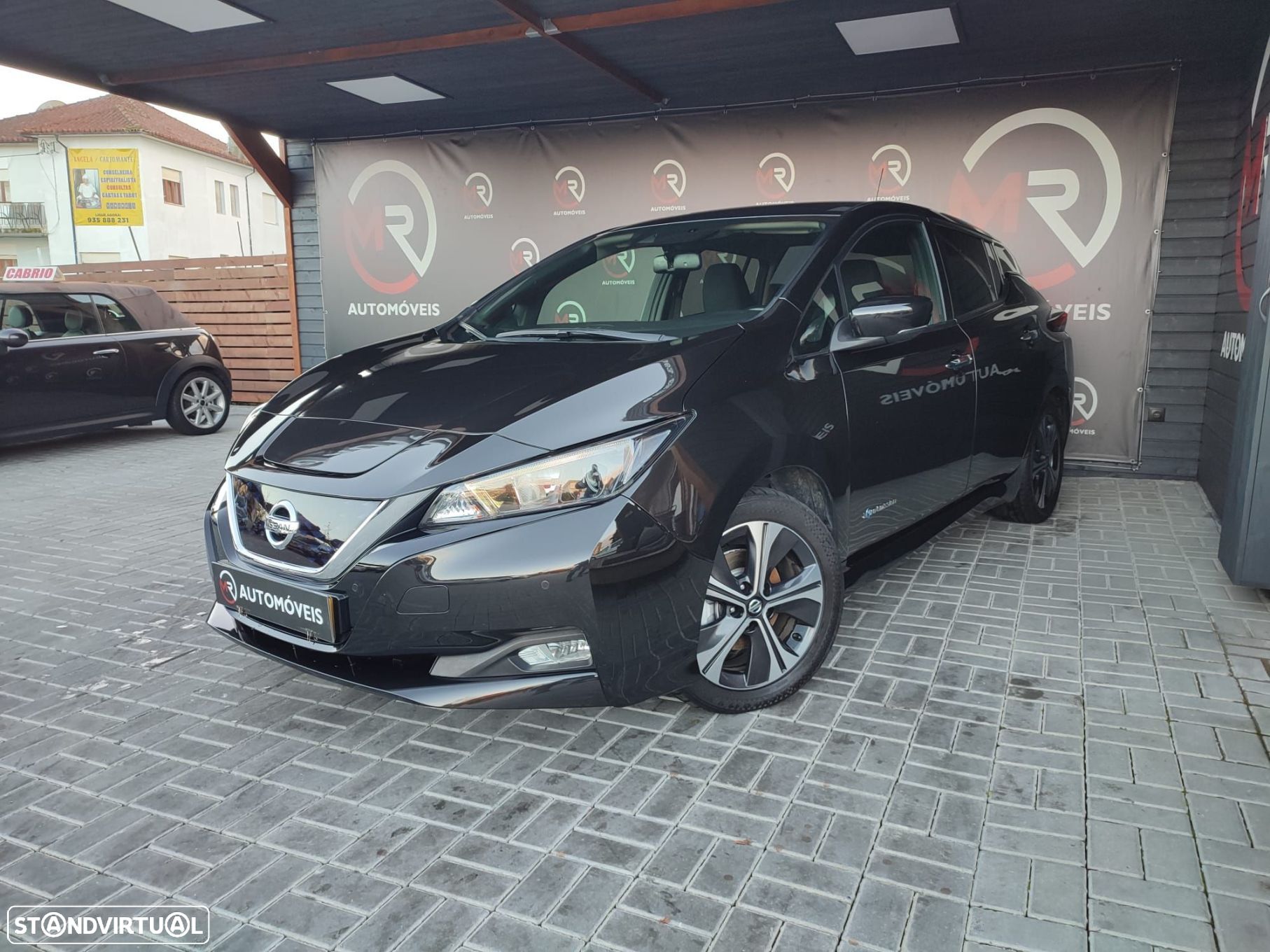 Nissan Leaf - 1
