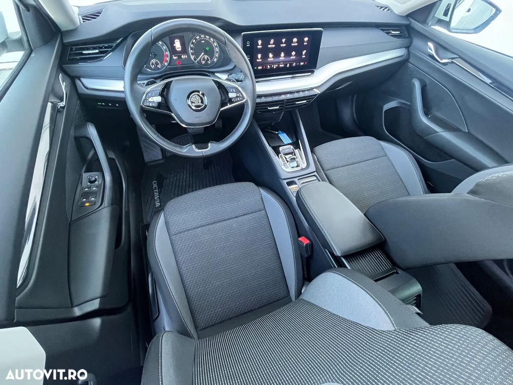 Skoda Octavia 2.0 TDI DSG Ambition - 11