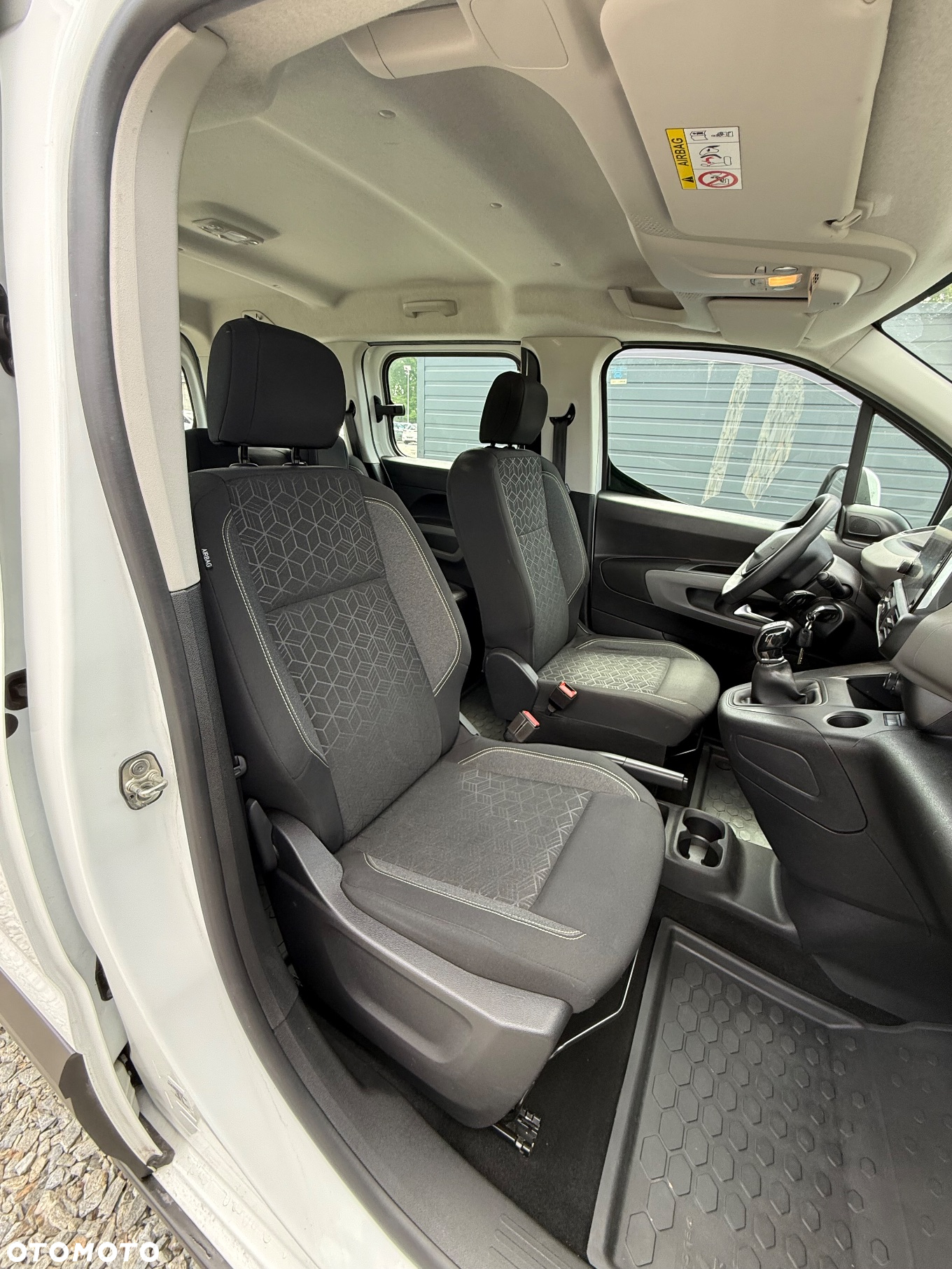 Peugeot Rifter 1.5 BlueHDI Allure - 18