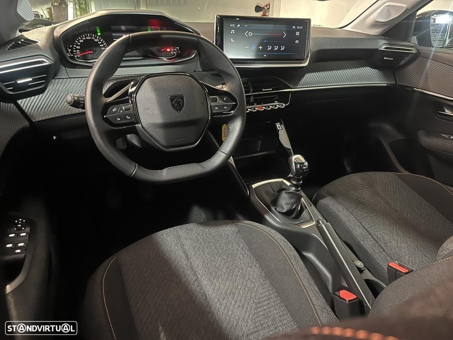 Peugeot 208 1.2 PureTech Allure - 21