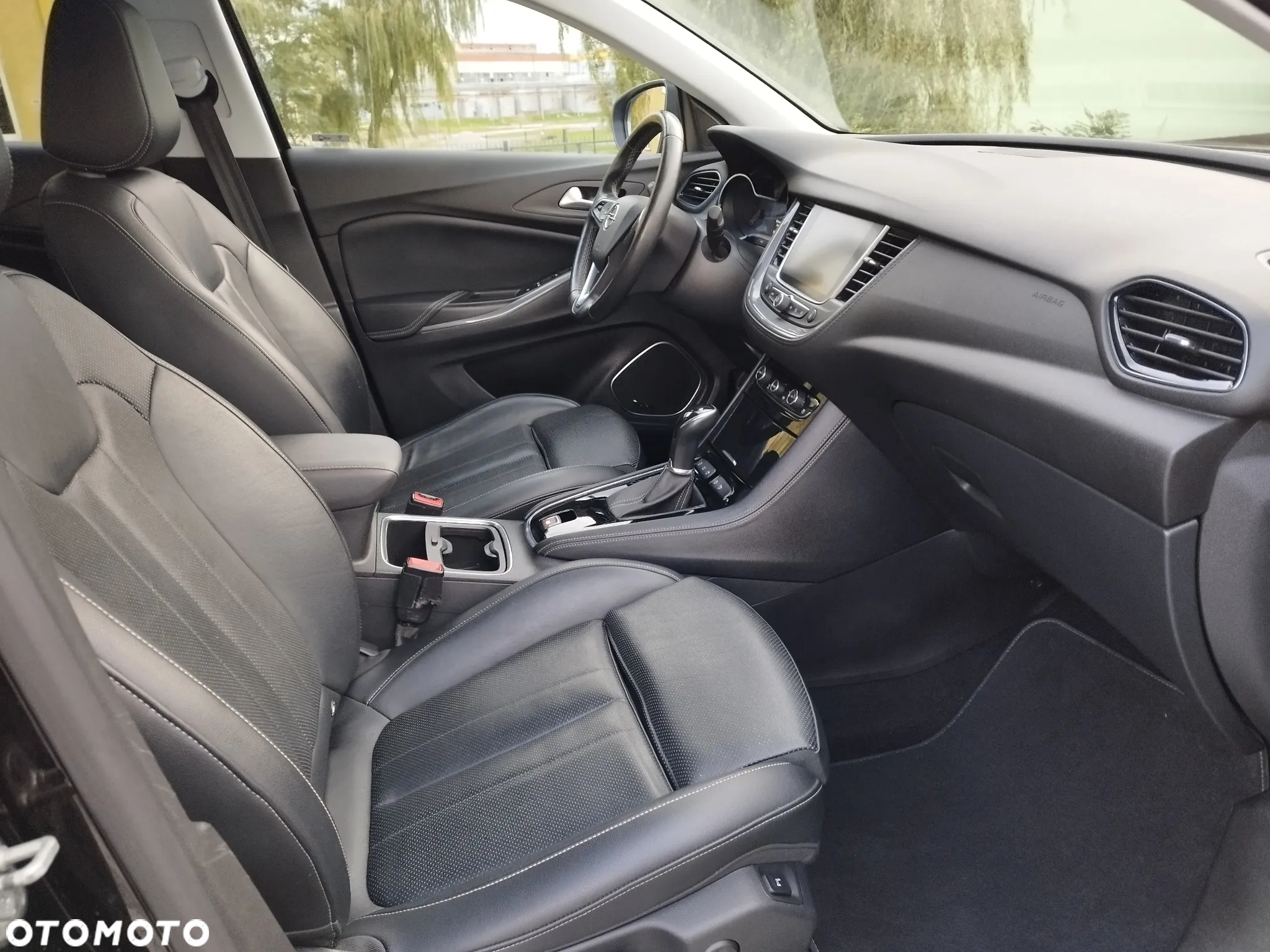 Opel Grandland X 1.6 DStart/Stop Automatik Business INNOVATION - 8