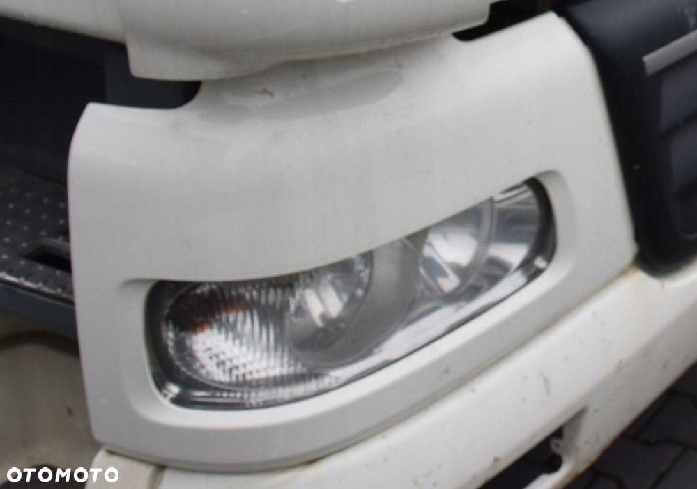 POSZYCIE LAMPY OKULAR NAROŻNIK DAF CF L/P - 1