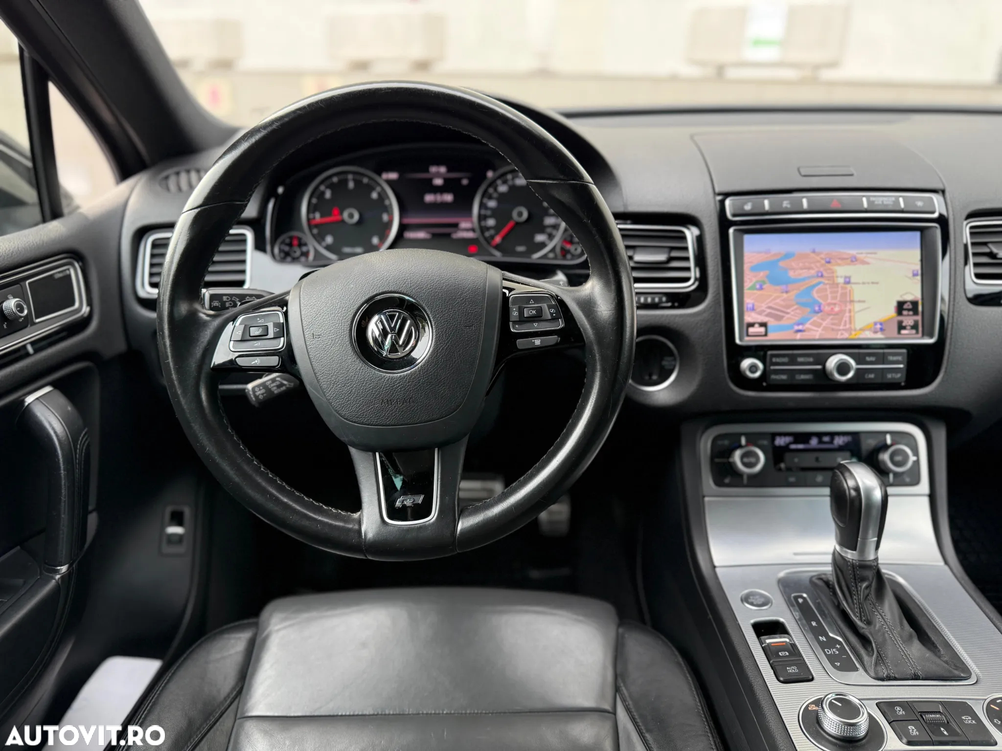 Volkswagen Touareg V6 TDI BMT Supreme Plus - 10