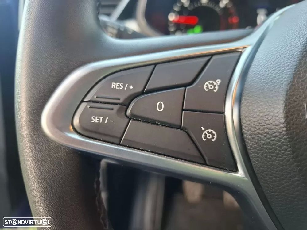 Renault Clio 1.5 Blue dCi Techno — fotografia 31