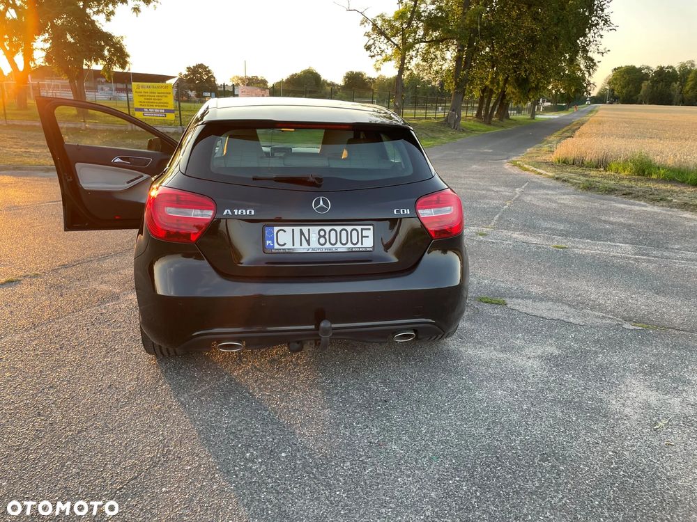 Mercedes-Benz Klasa A 180 d 7G-DCT Urban - 6