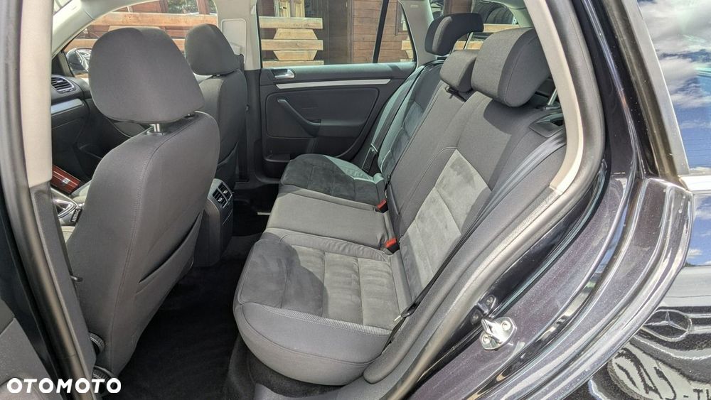 Volkswagen Golf - 19