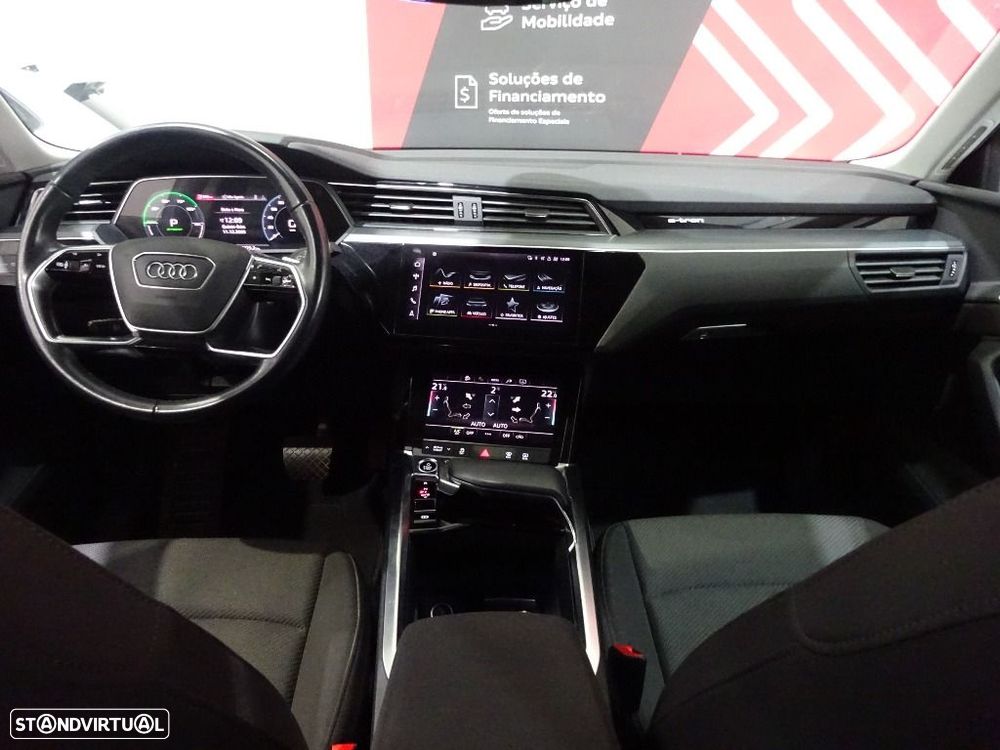 Audi Q8 e-Tron Sportback 55 quattro Advanced - 29