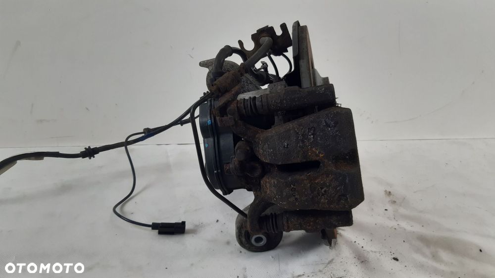 JEEP CHEROKEE KL 2.0 MTJ PIASTA ZWROTNICA PRAWA TYŁ 68196768AD - 3