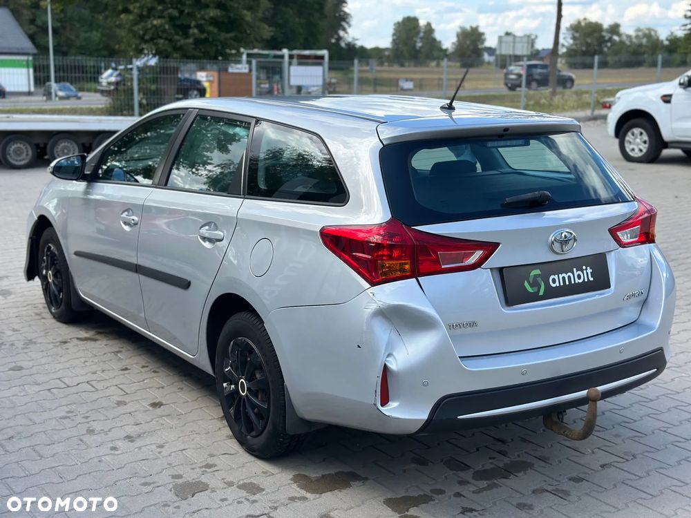 Toyota Auris - 6