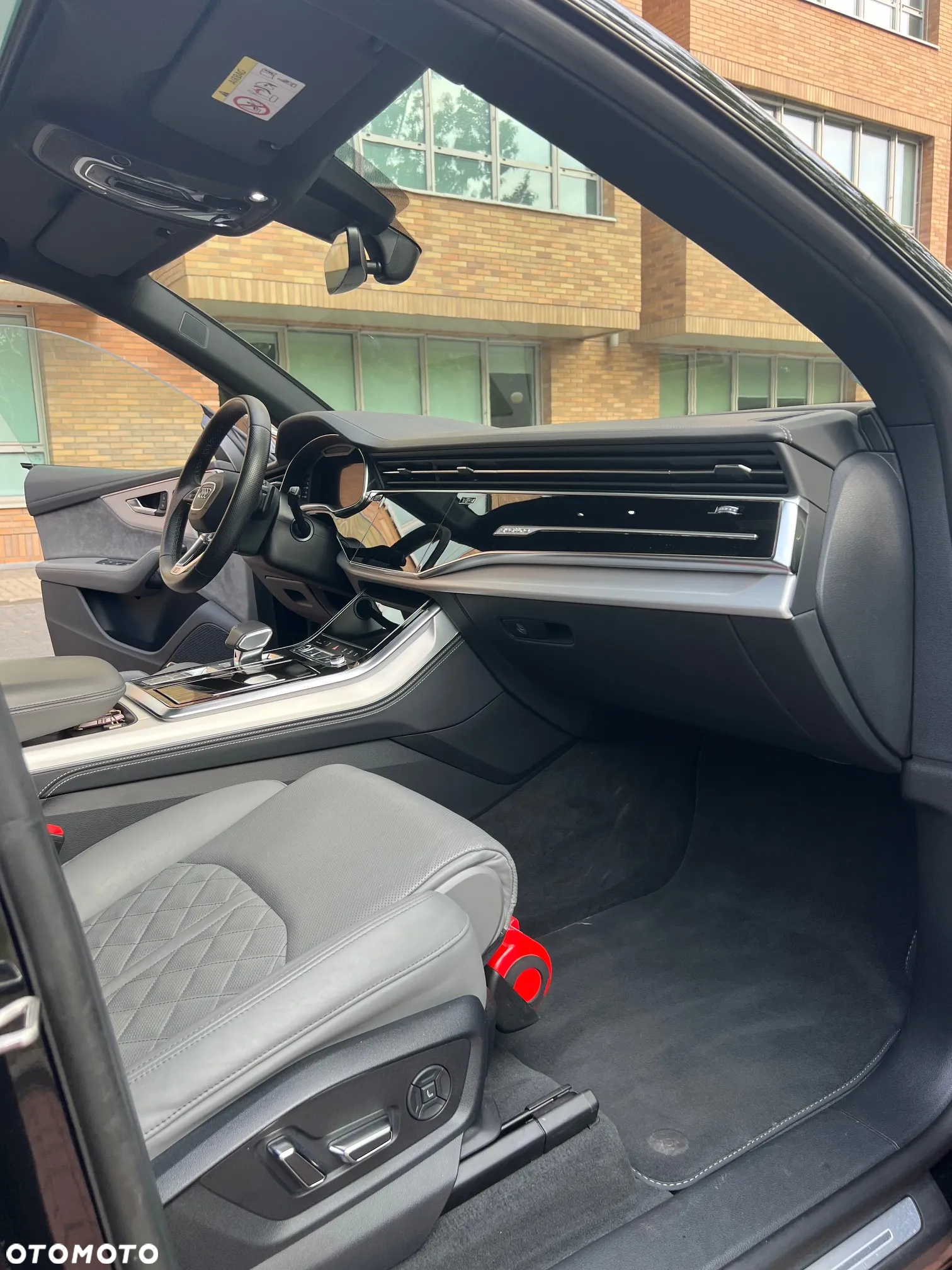 Audi Q8 - 10