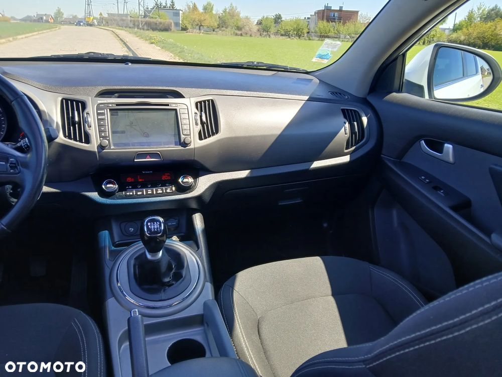 Kia Sportage 1.7 CRDI 2WD ISG Dream-Team Edition - 6