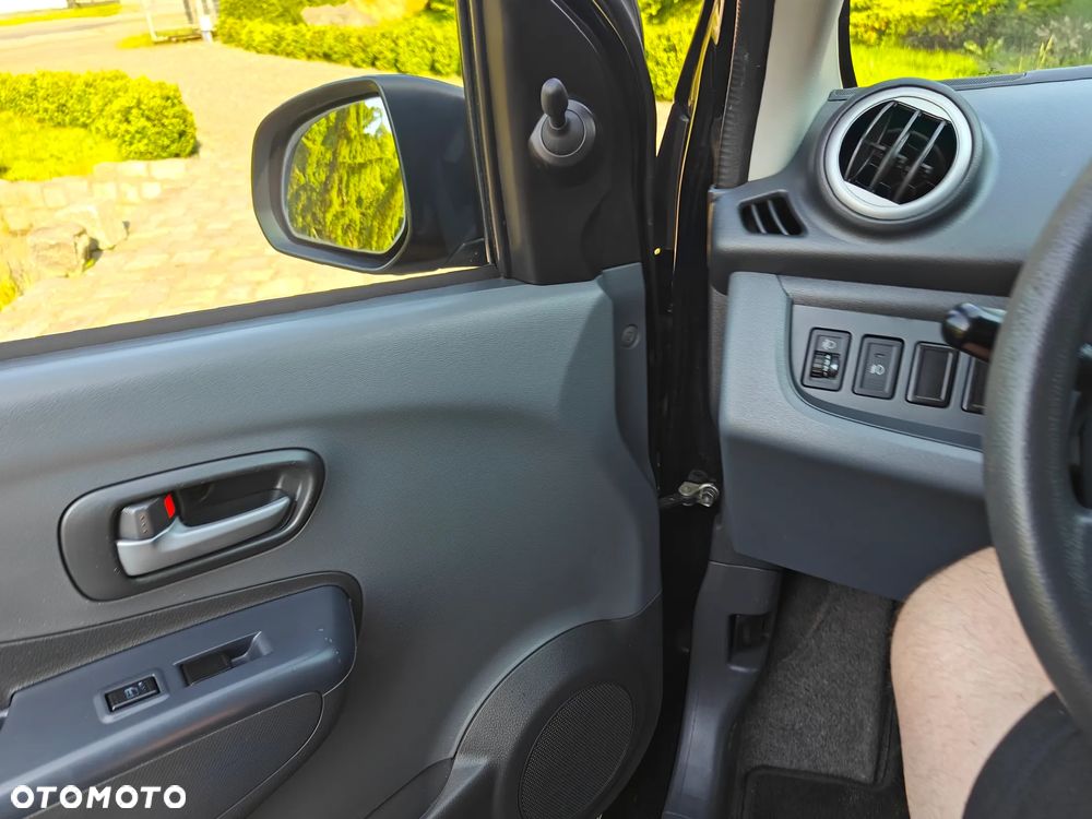 Nissan Pixo 1.0 Visia - 9