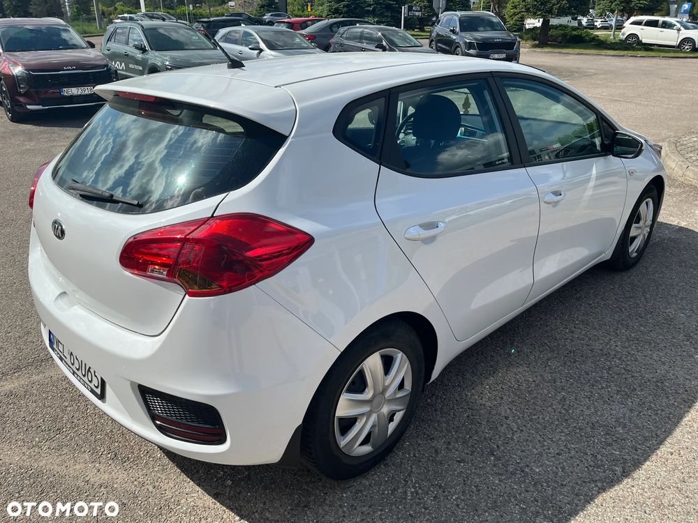 Kia Ceed - 4