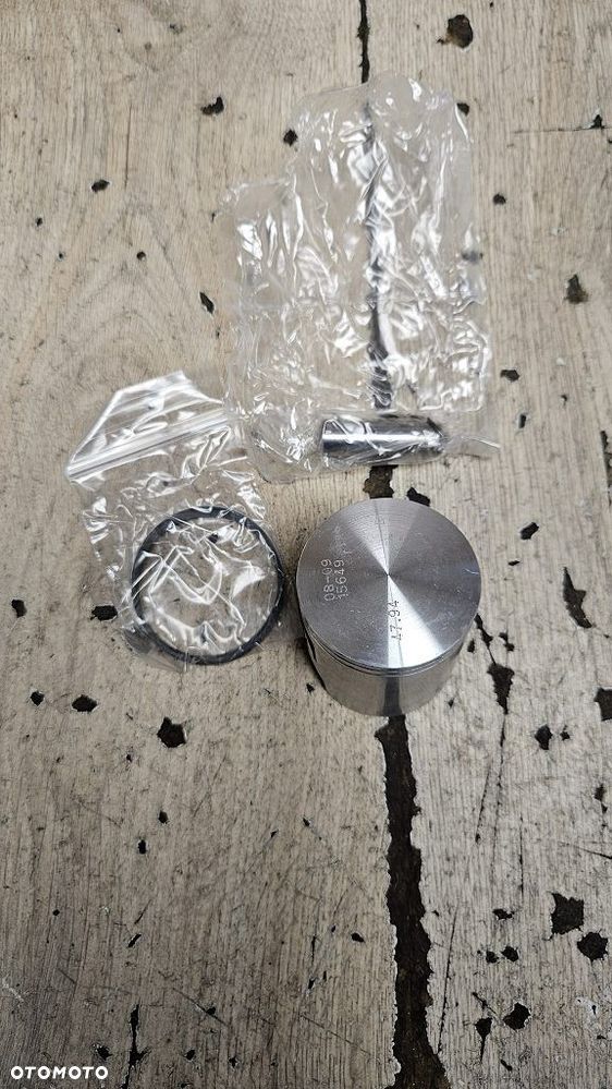 Tłok pierścień sworzeń Derbi Senda Airsal 06083448 - 2