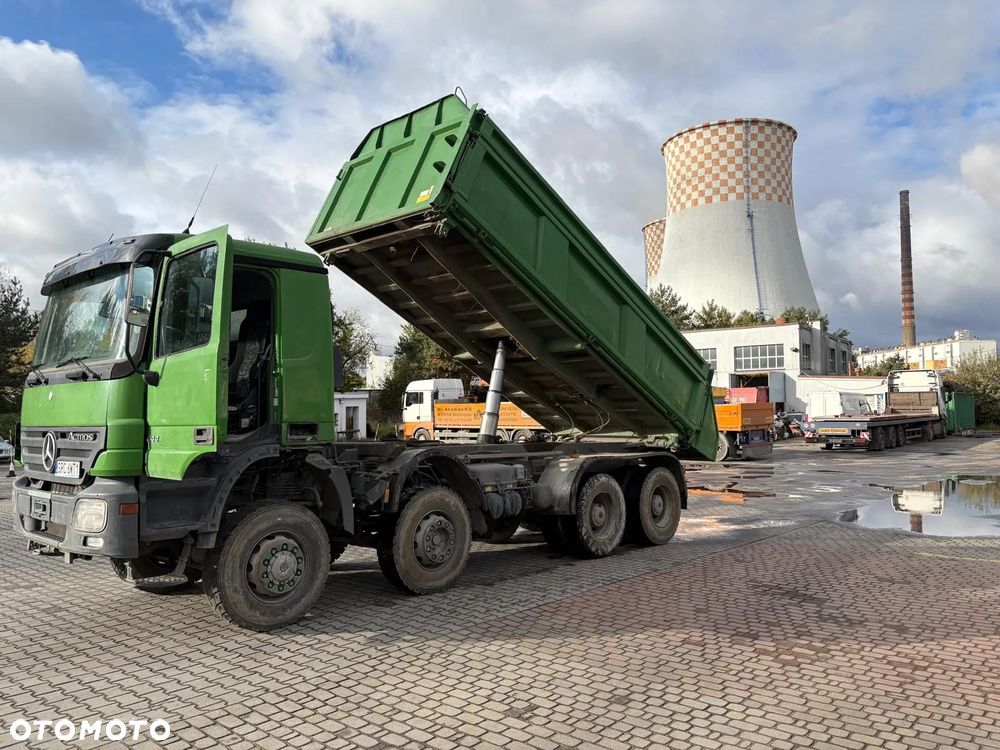 Mercedes-Benz Actros - 2