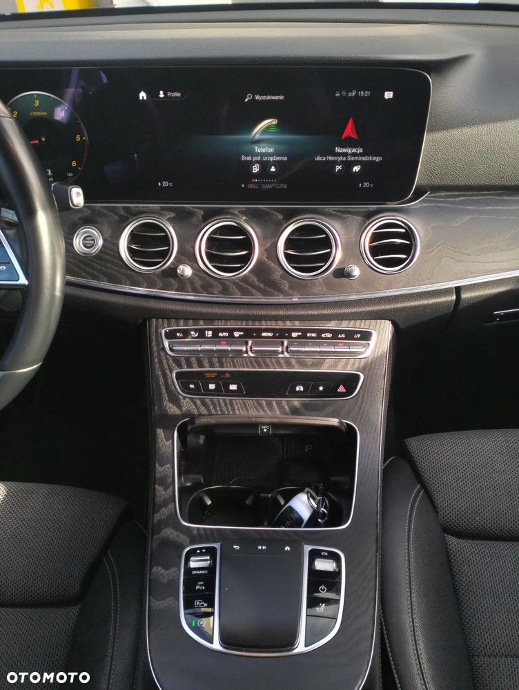 Mercedes-Benz Klasa E 220 d Avantgarde - 20
