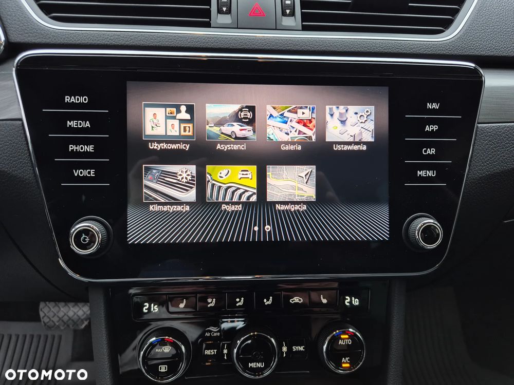 Skoda Superb 2.0 TDI DSG Style - 21