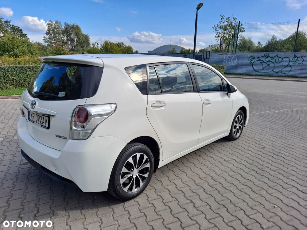 Toyota Verso 1.6 D-4D Active - 5