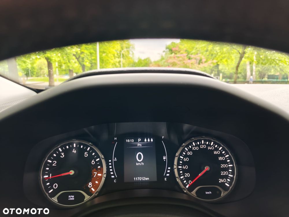 Jeep Renegade 1.4 MultiAir DSG Longitude - 27