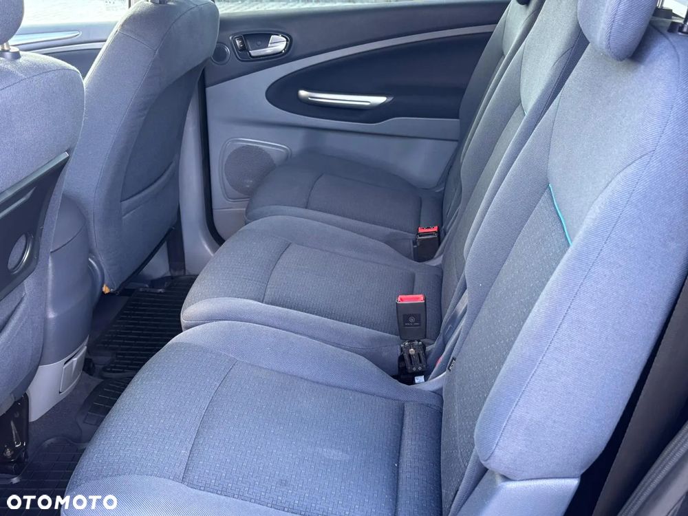 Ford S-Max 1.8 TDCi Silver X - 32