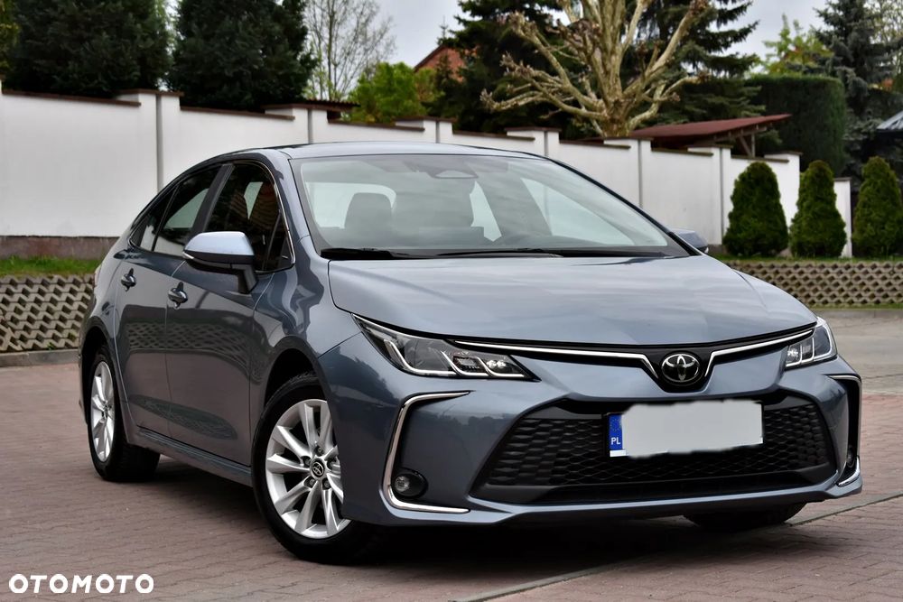 Toyota Corolla - 1
