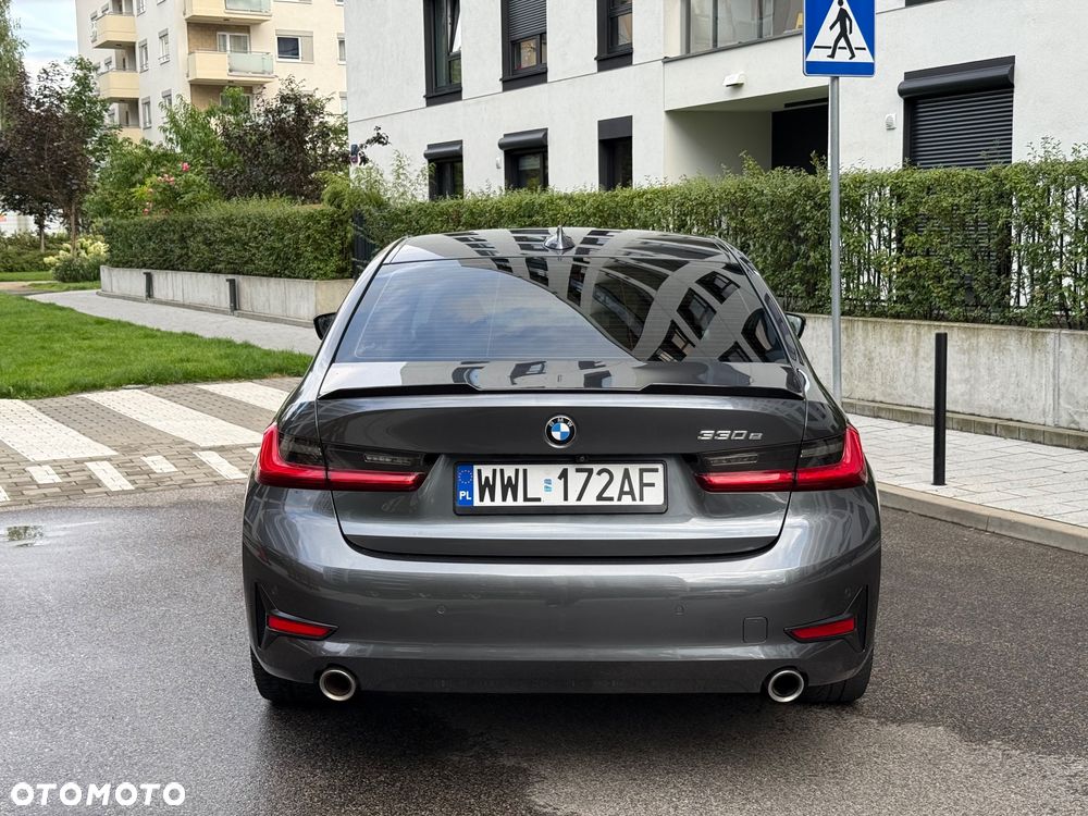 BMW Seria 3 330e M Sport - 7