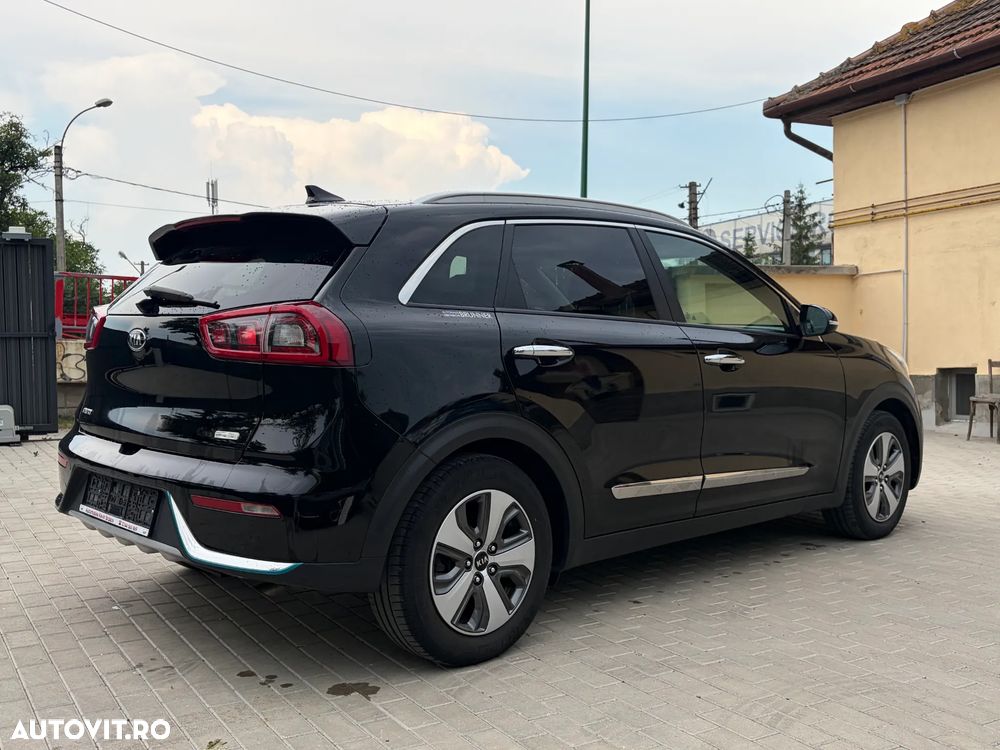 Kia Niro 1.6 GDI 6DCT PHEV Comfort - 30
