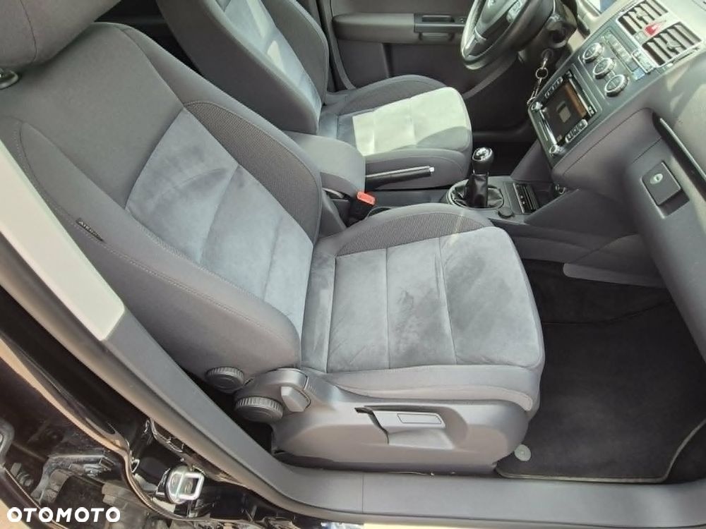 Volkswagen Touran 2.0 TDI DPF Highline - 21