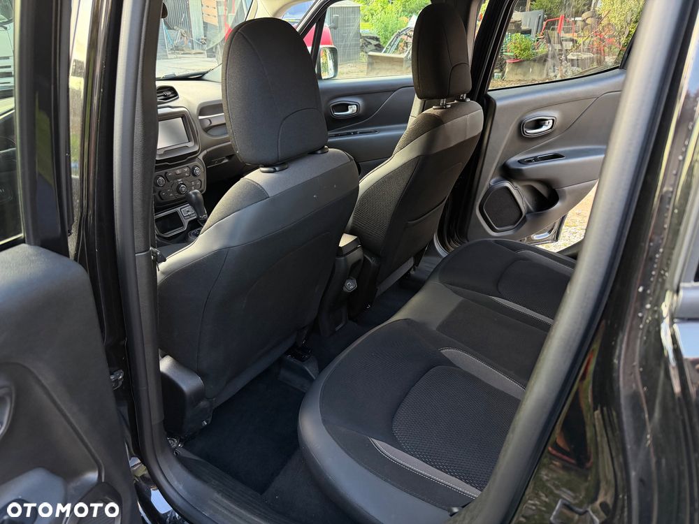Jeep Renegade 1.5 T4 mHEV Limited FWD S&S DCT - 17
