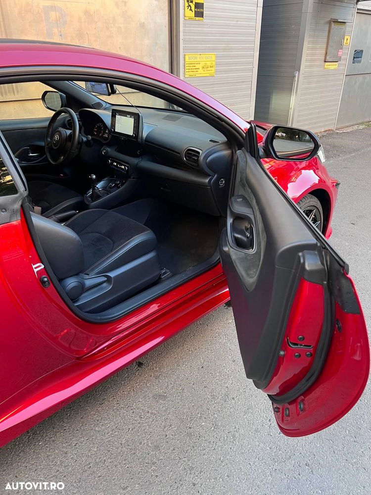 Toyota Yaris - 5