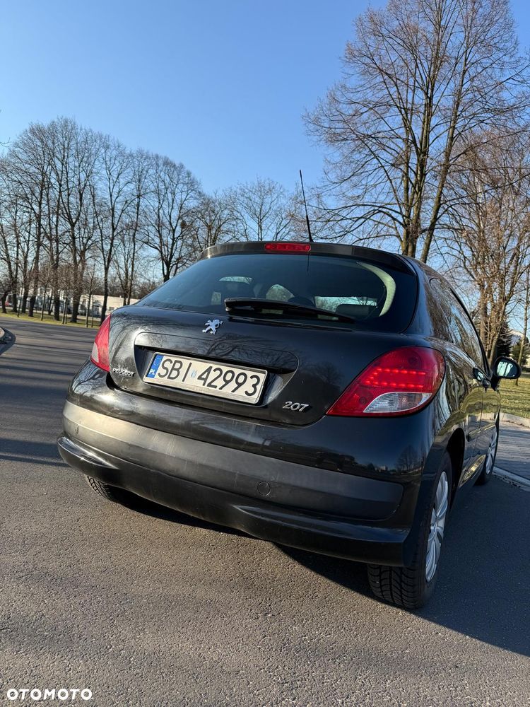 Peugeot 207 - 7