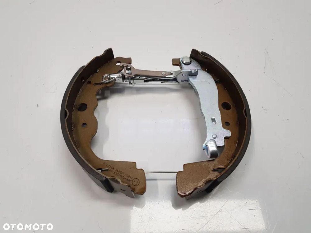 SZCZĘKA HAMULCOWA OKŁADZINA TYŁ RENAULT CLIO IV CAPTUR DACIA 90R-02B0309 - 3