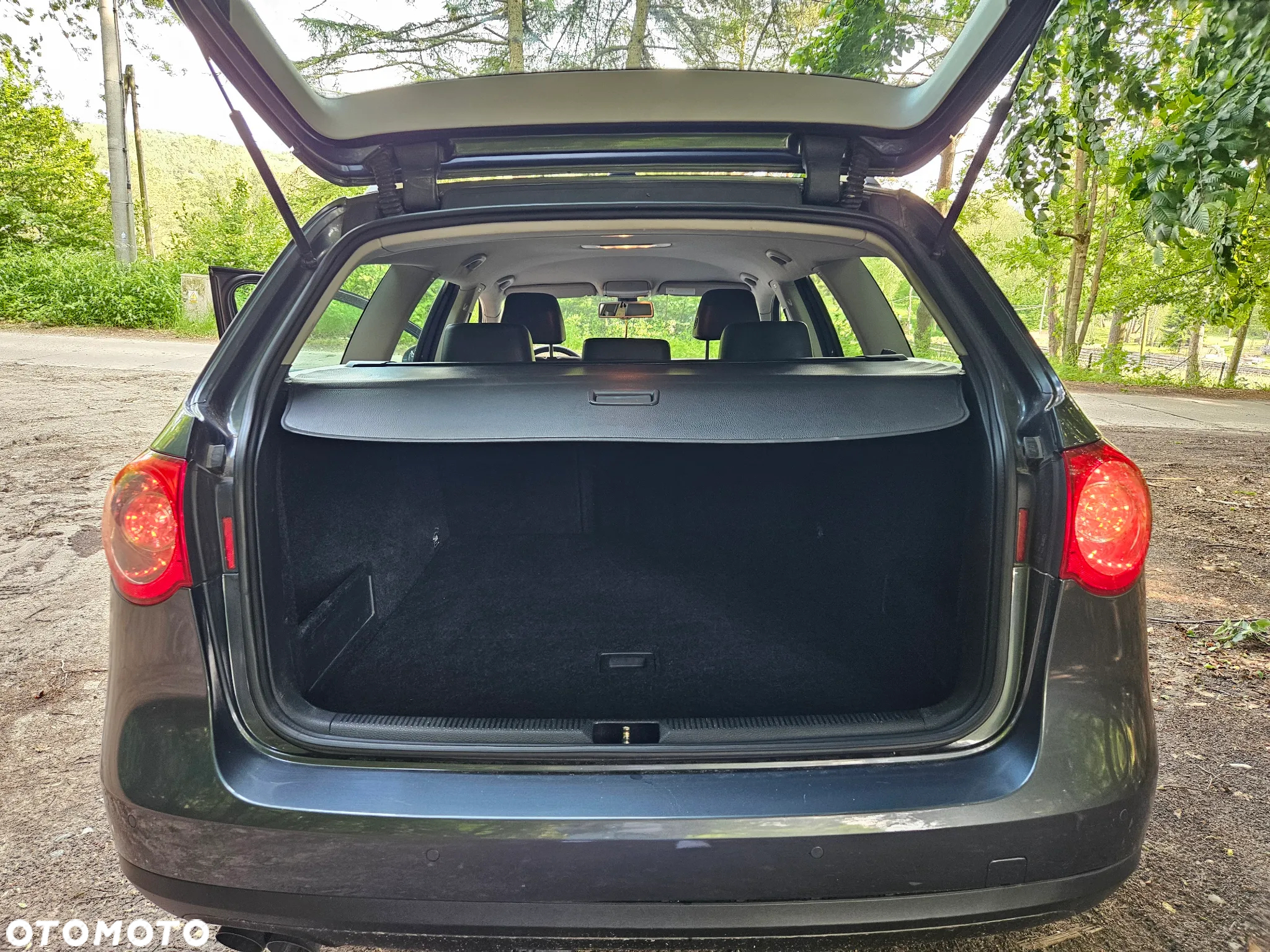 Volkswagen Passat 2.0 TDI DPF BlueMot Comfortline - 7