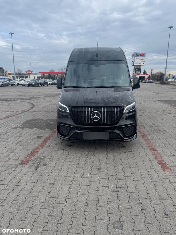 Mercedes-Benz Sprinter - 1