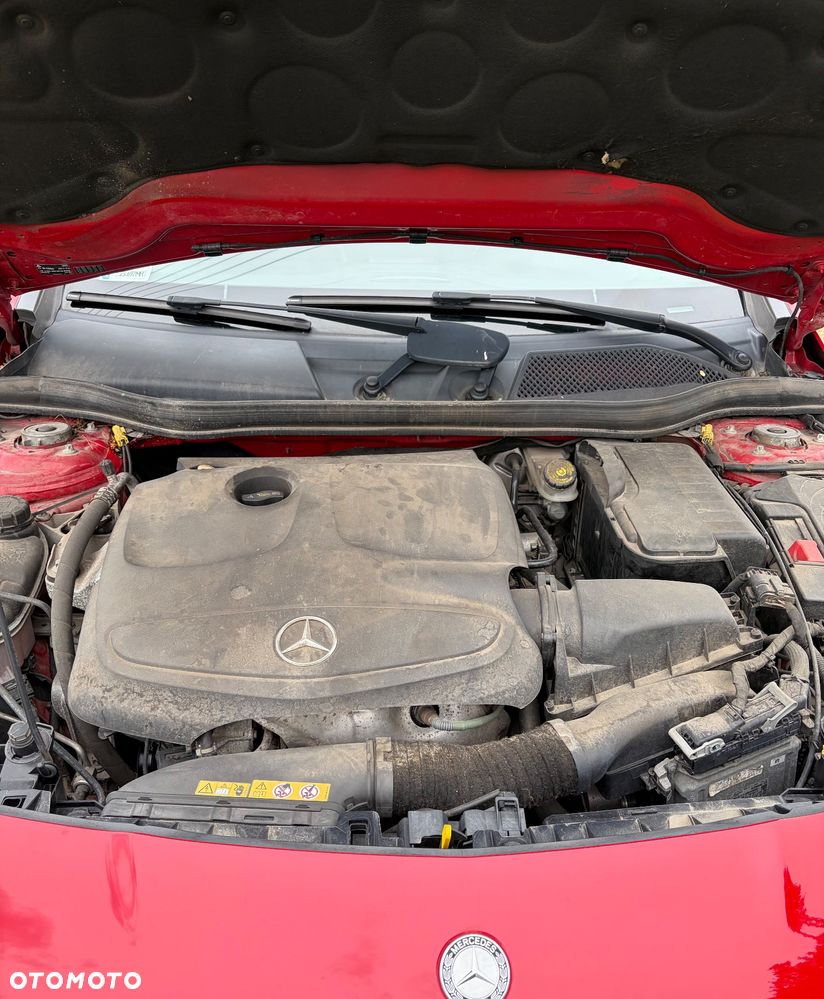 Mercedes-Benz CLA 200 7G-DCT - 15