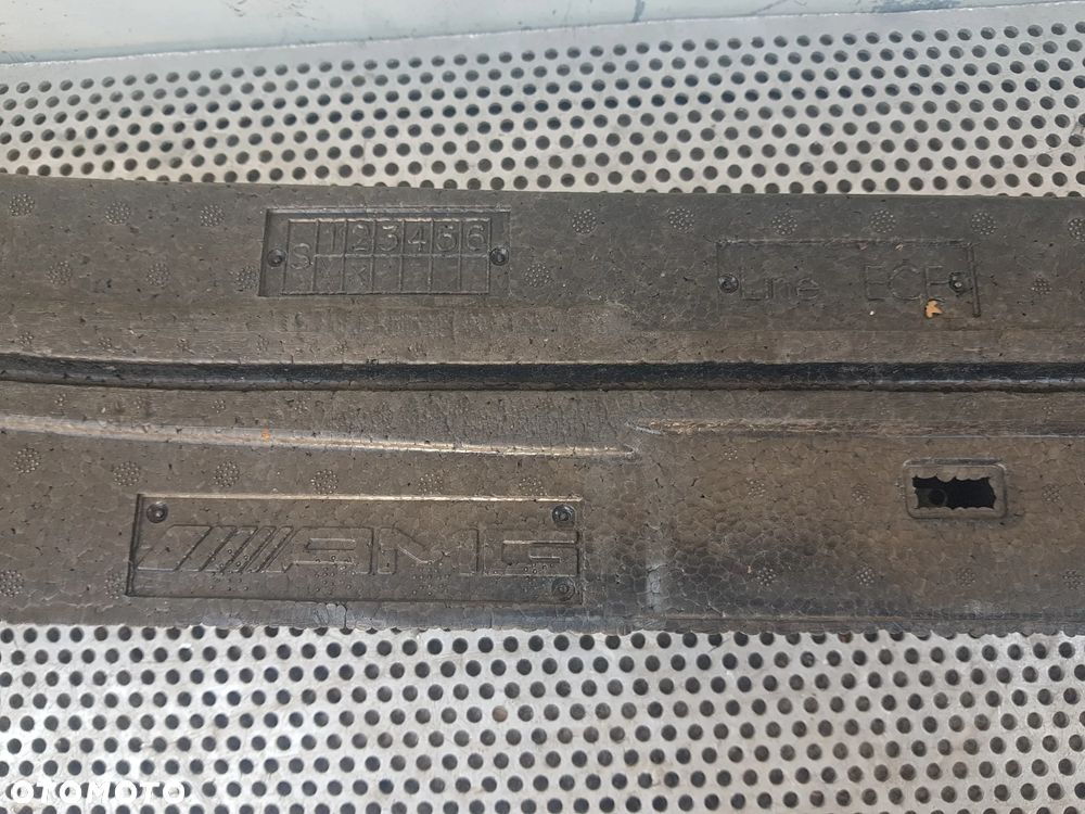 Mercedes W253 X253 GLC AMG LIFT Absorber Zderzaka Przód Styropian - 12