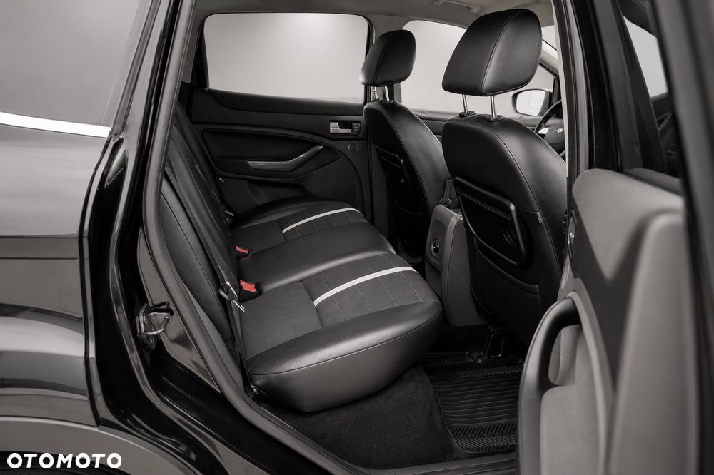 Ford Kuga 2.0 TDCi 2x4 Titanium - 13