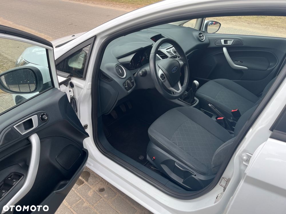 Ford Fiesta 1.25 Champions Edition - 16