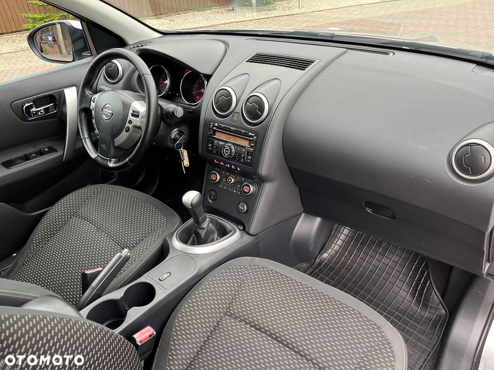 Nissan Qashqai 1.6 visia - 17