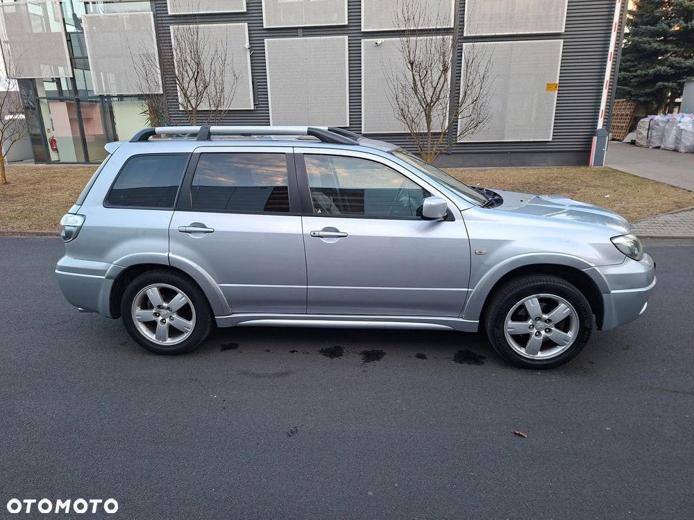 Mitsubishi Outlander 2.0 Turbo 4WD - 10