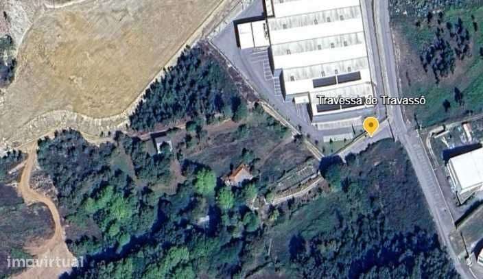 Casa para restaurar com 3.527m perto da saída da A42 Felgueiras - Grande imagem: 4/12