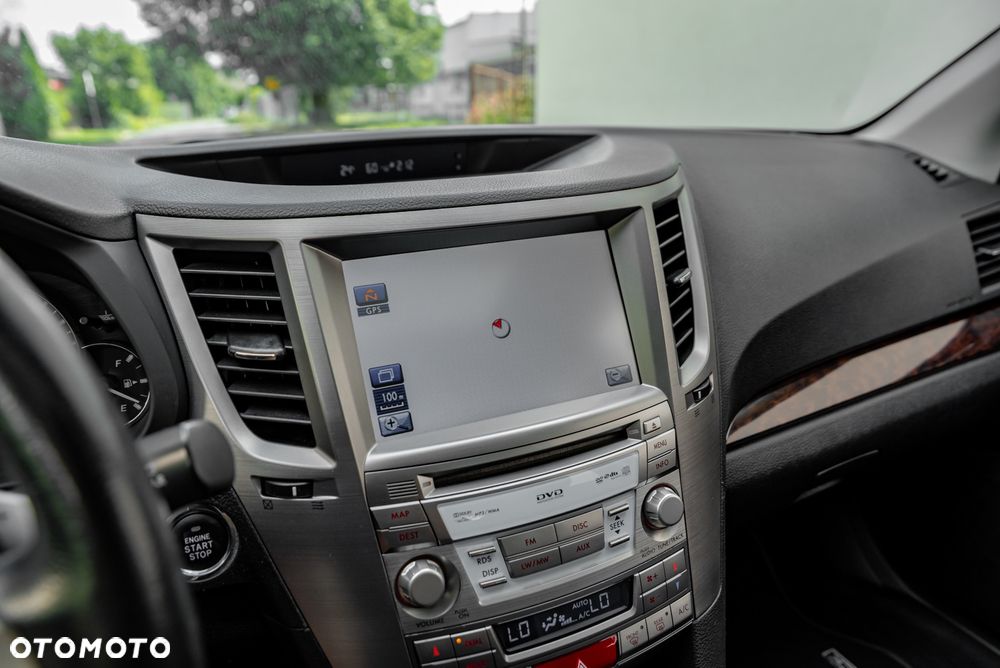 Subaru Outback 3.6 R Exclusive Navi - 28