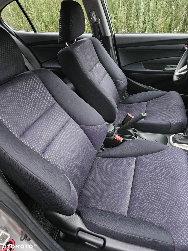 Honda City 1.4 Comfort - 8