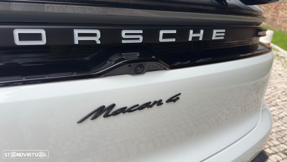Porsche Macan Electric 4 - 23